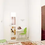 Du Lux 2