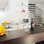 Du Lux 2