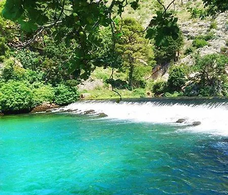 Apartment Du Lux 2 *